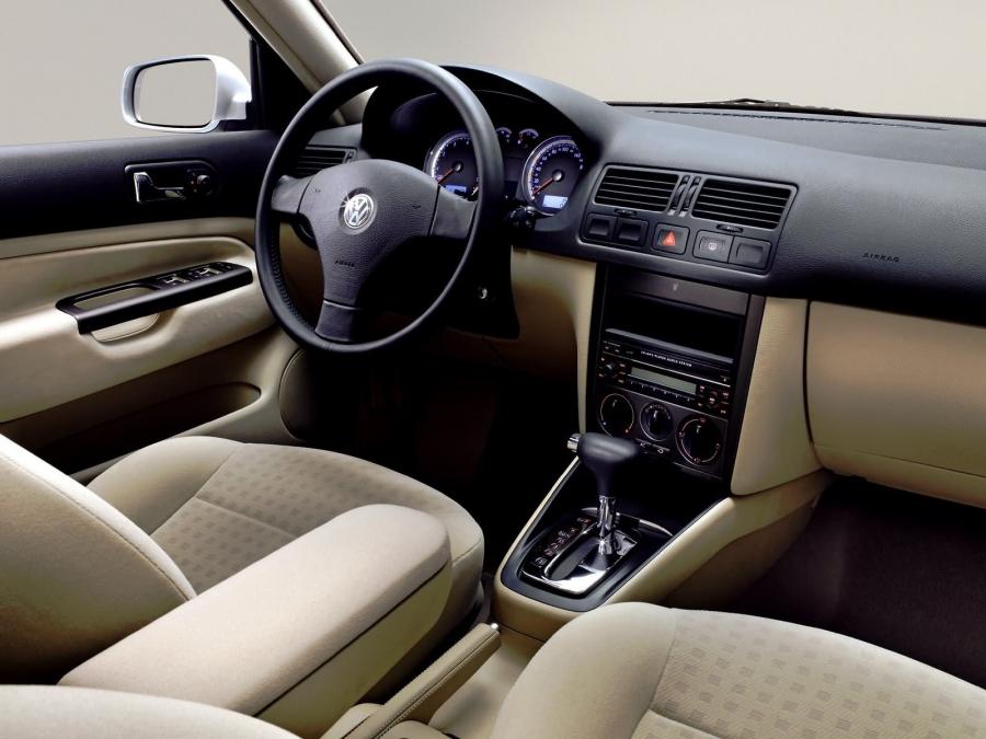  Volkswagen FAW Bora HS 1.6 2007 года  (CN) (фото 3 из 6)